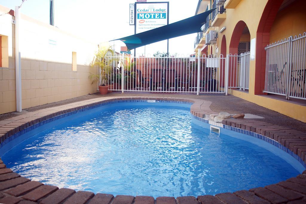 Cedar Lodge Motel Townsville Exterior photo