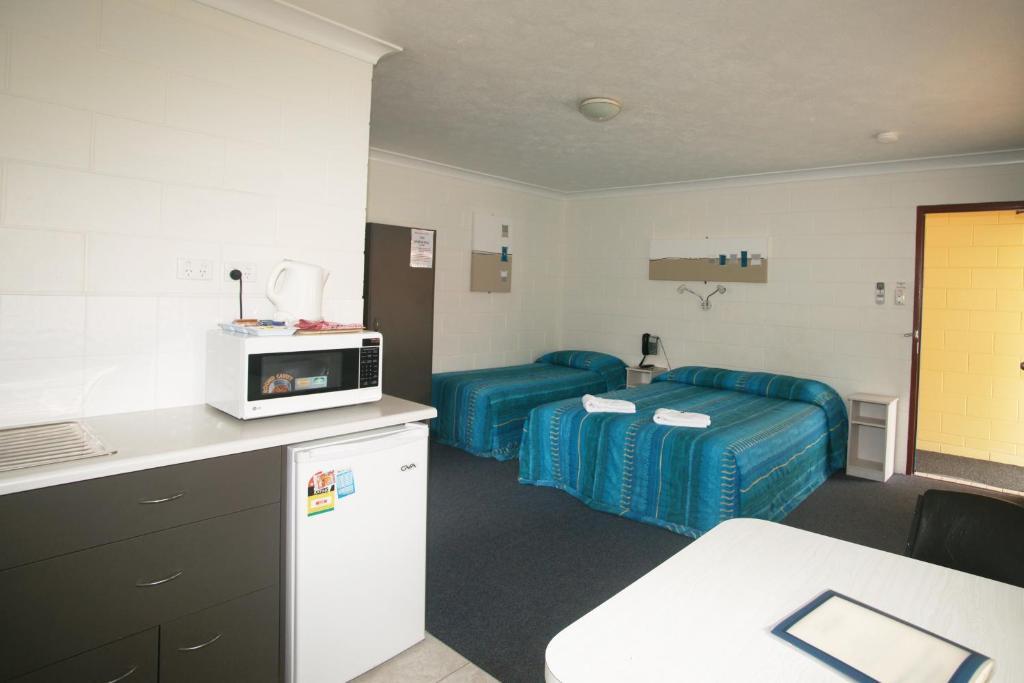 Cedar Lodge Motel Townsville Room photo